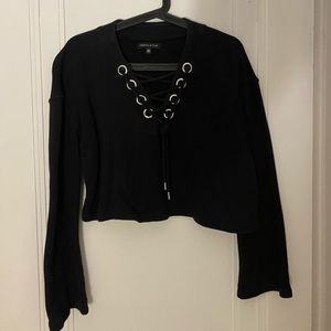 Kendall & Kylie V-neck crop top sweatshirt XS